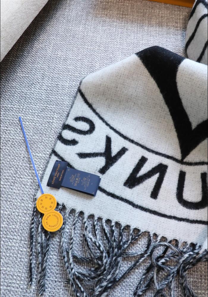 2026116111056517 450